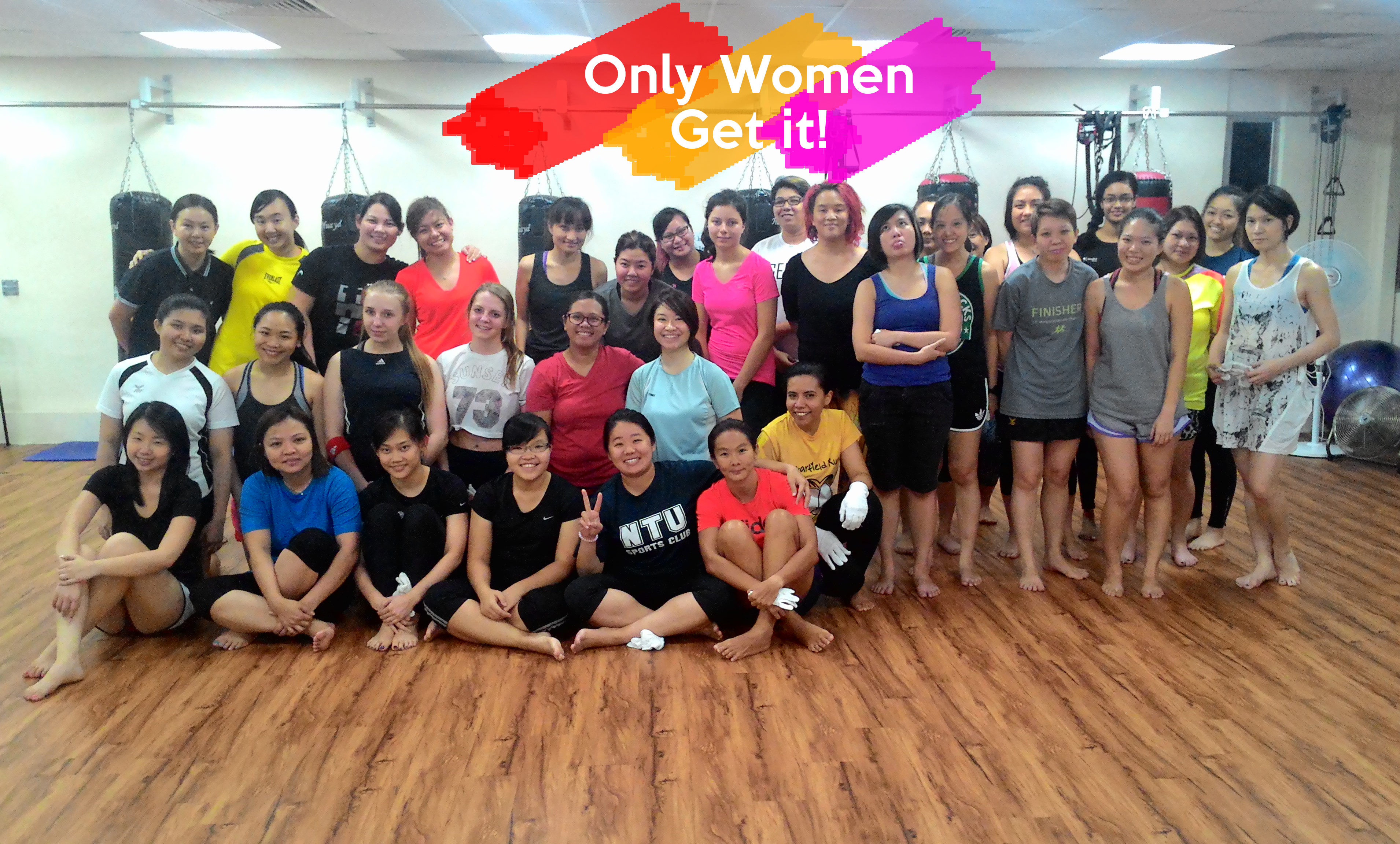 active-zone-women-only-kickboxing-group-photo-ladies-kickboxing-singapore